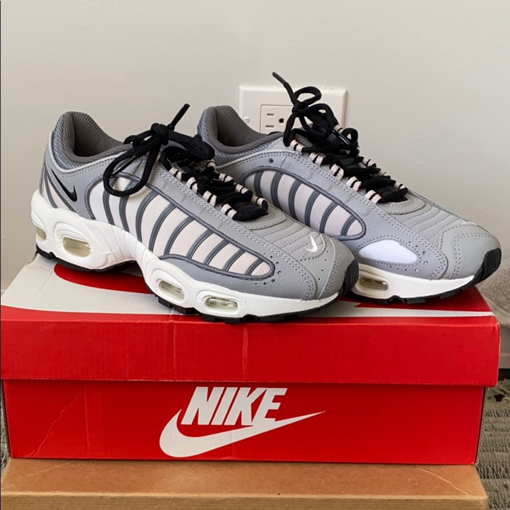 Nike Air Max Tailwind IV